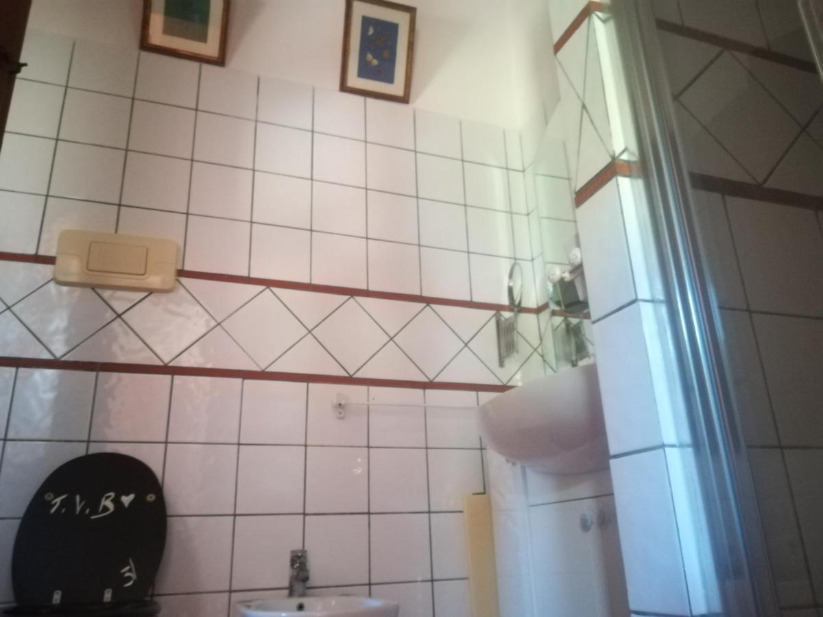 Villa Le Tre Dame B&B Battipaglia Bagian luar foto