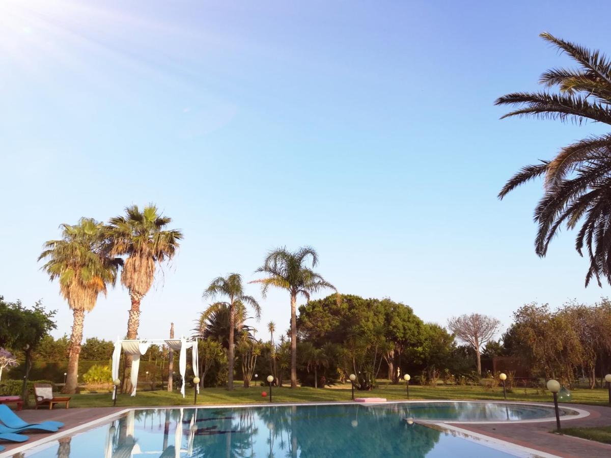 Villa Le Tre Dame B&B Battipaglia Bagian luar foto